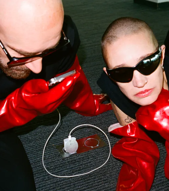 v_kompromat-maxime_ballesteros